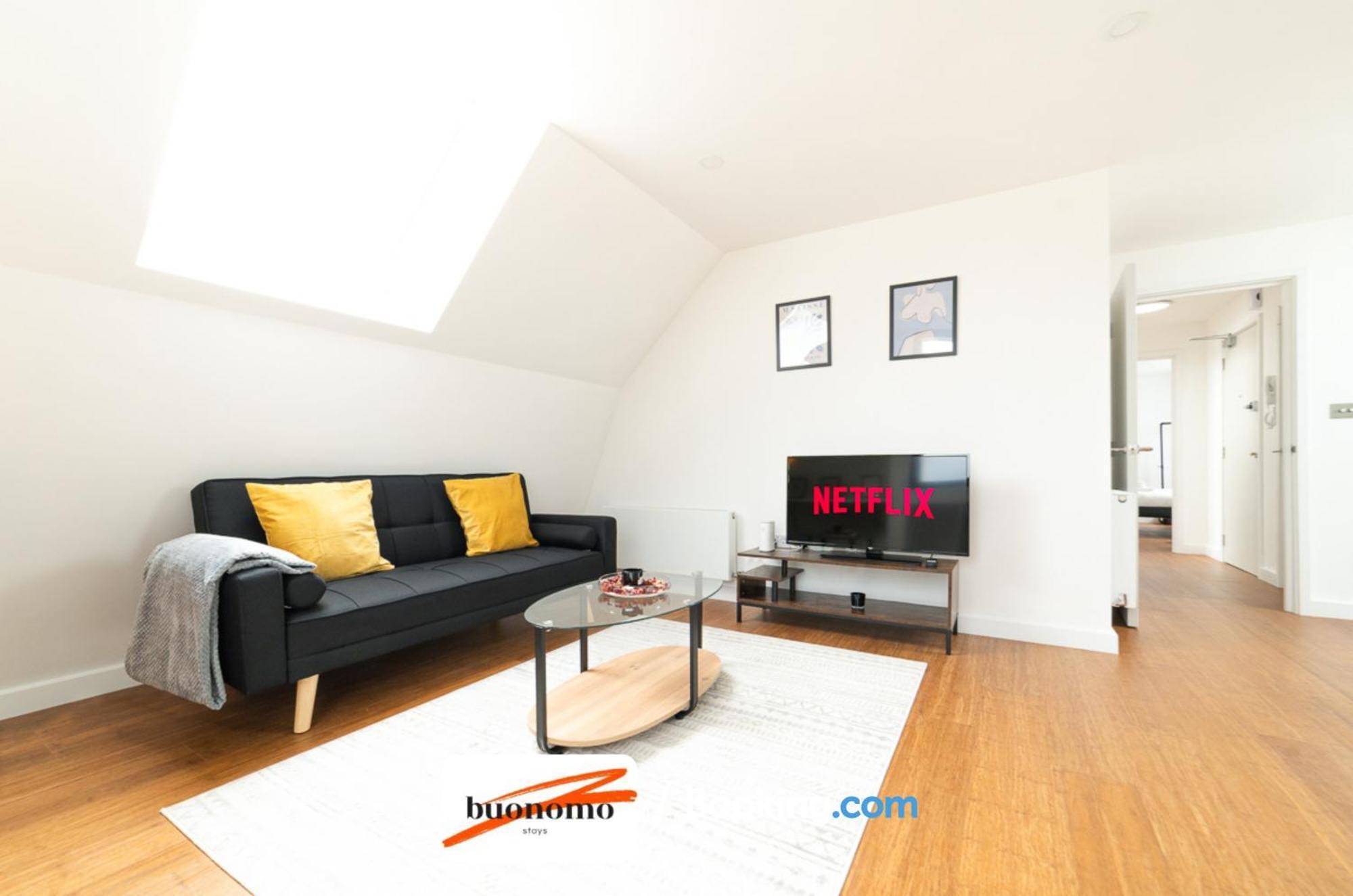 Two Bedroom Apartment At Buonomo Stays Short Lets & Serviced Accommodation London Eksteriør billede