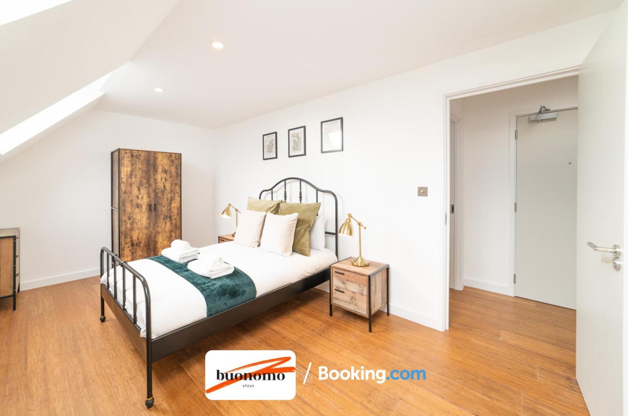 Two Bedroom Apartment At Buonomo Stays Short Lets & Serviced Accommodation London Eksteriør billede