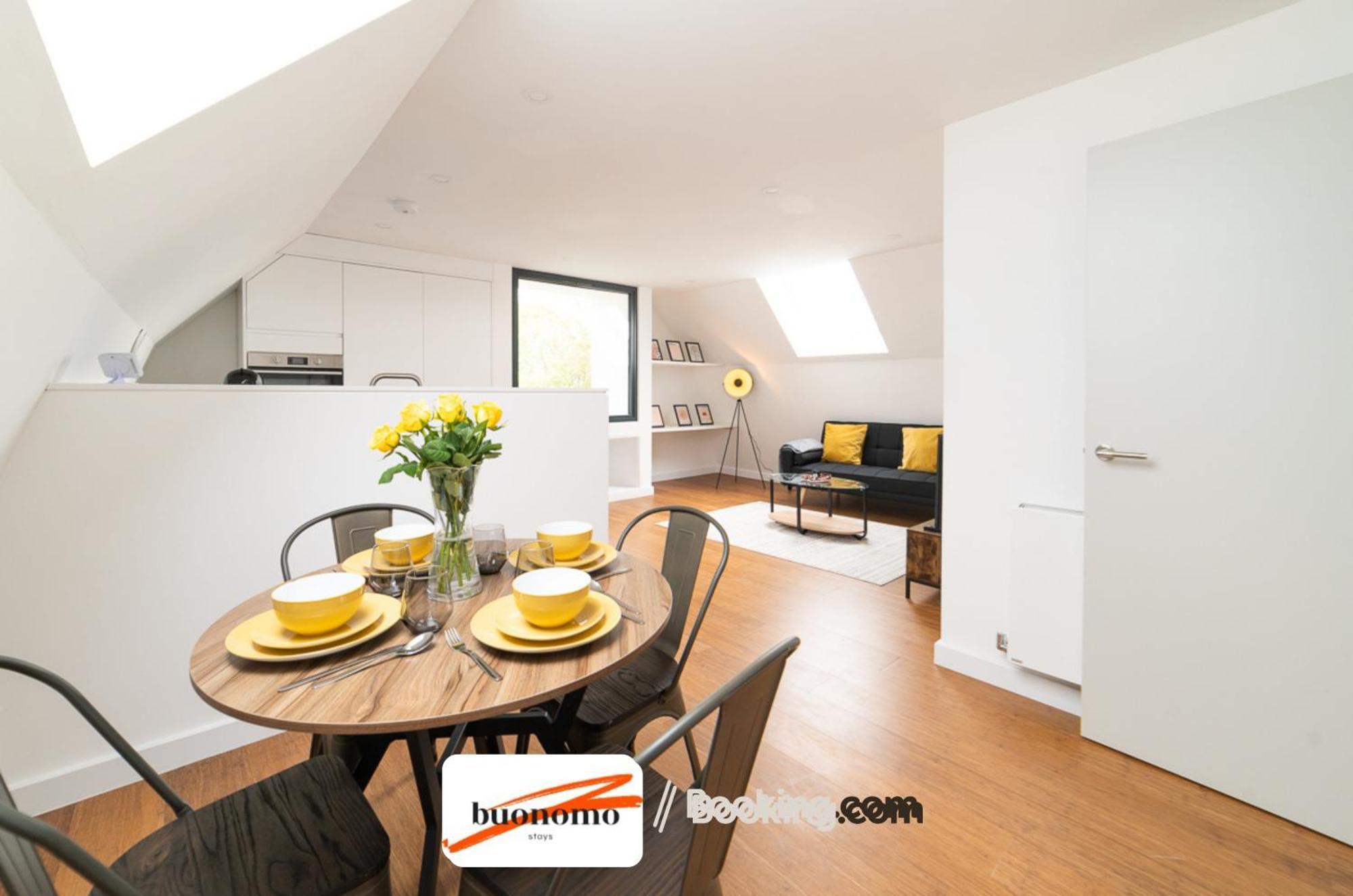Two Bedroom Apartment At Buonomo Stays Short Lets & Serviced Accommodation London Eksteriør billede