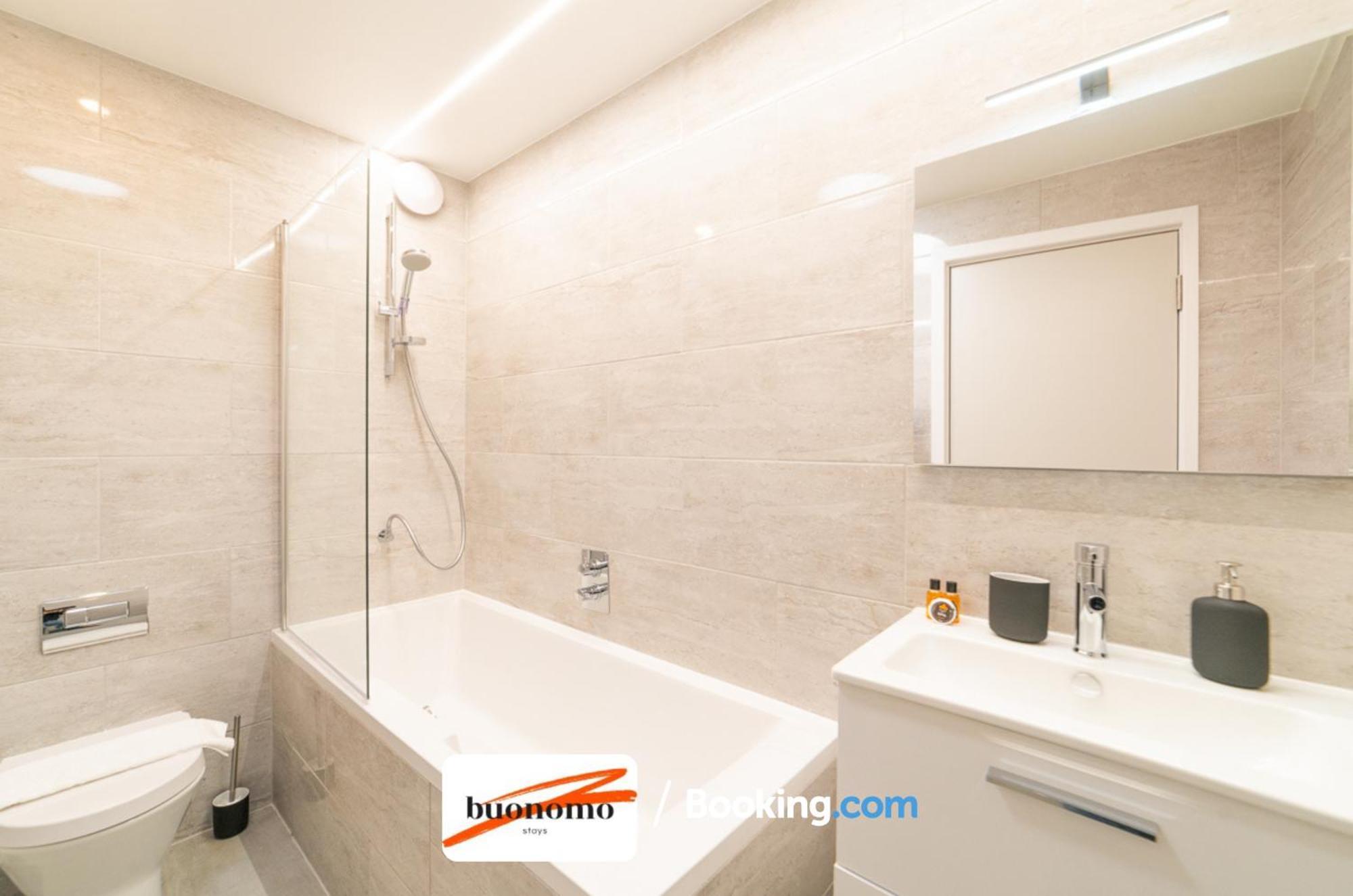Two Bedroom Apartment At Buonomo Stays Short Lets & Serviced Accommodation London Eksteriør billede