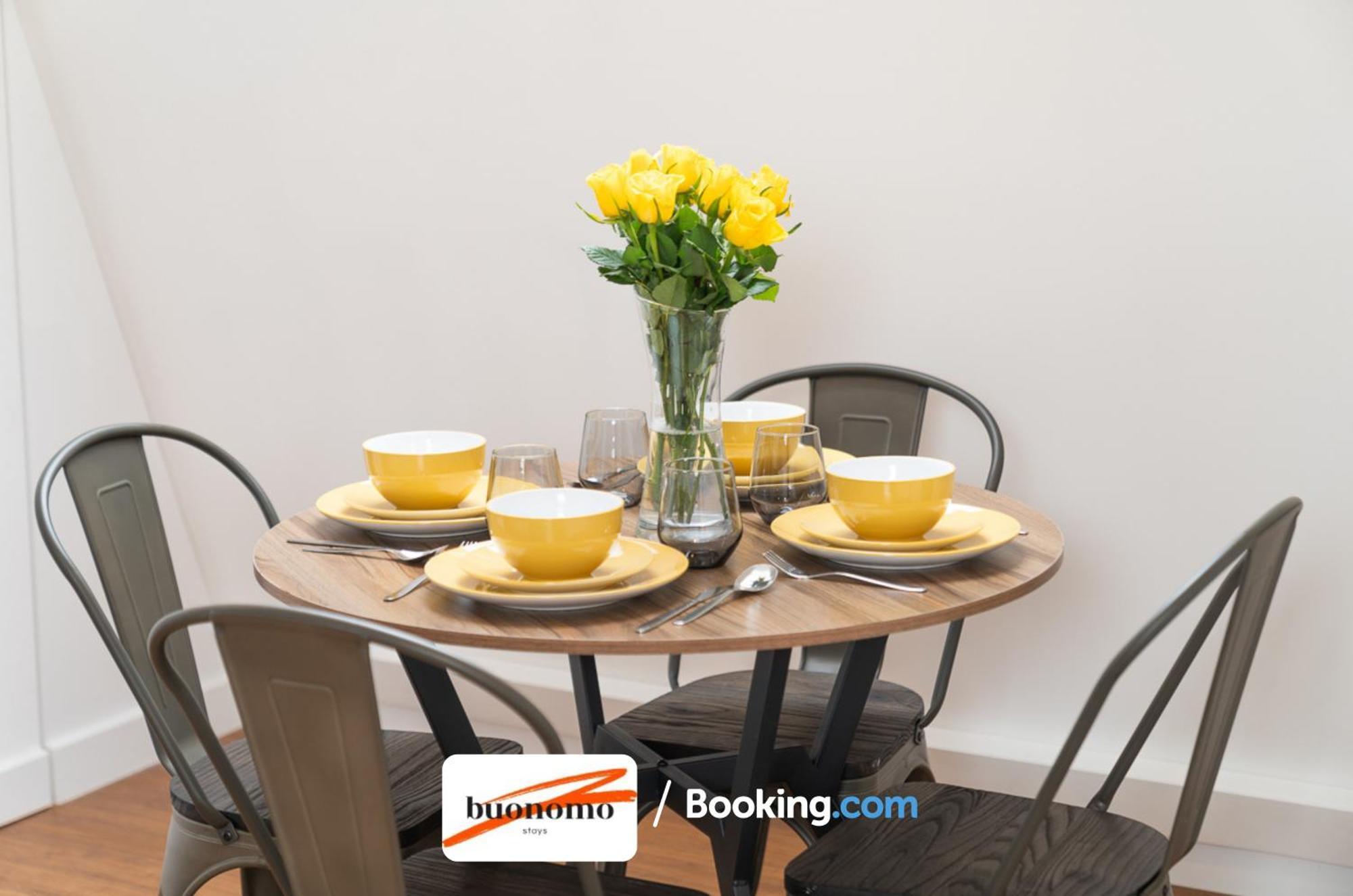 Two Bedroom Apartment At Buonomo Stays Short Lets & Serviced Accommodation London Eksteriør billede